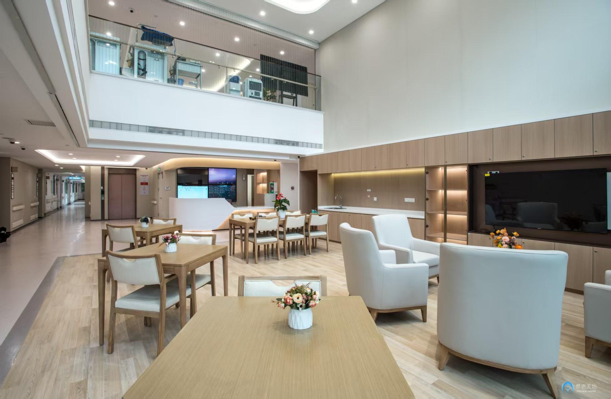 北京市通州區潞城鎮鵬瑞利婧信康護家園