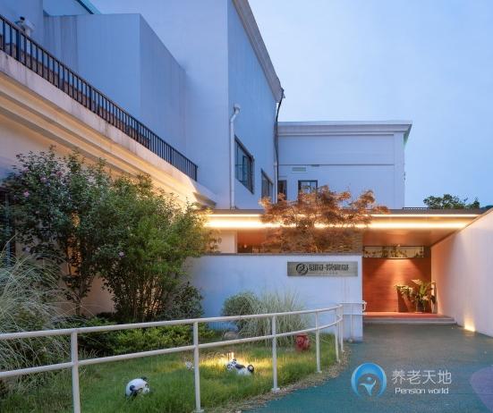 1590303824731061462.jpg 1590303824731061462.jpg